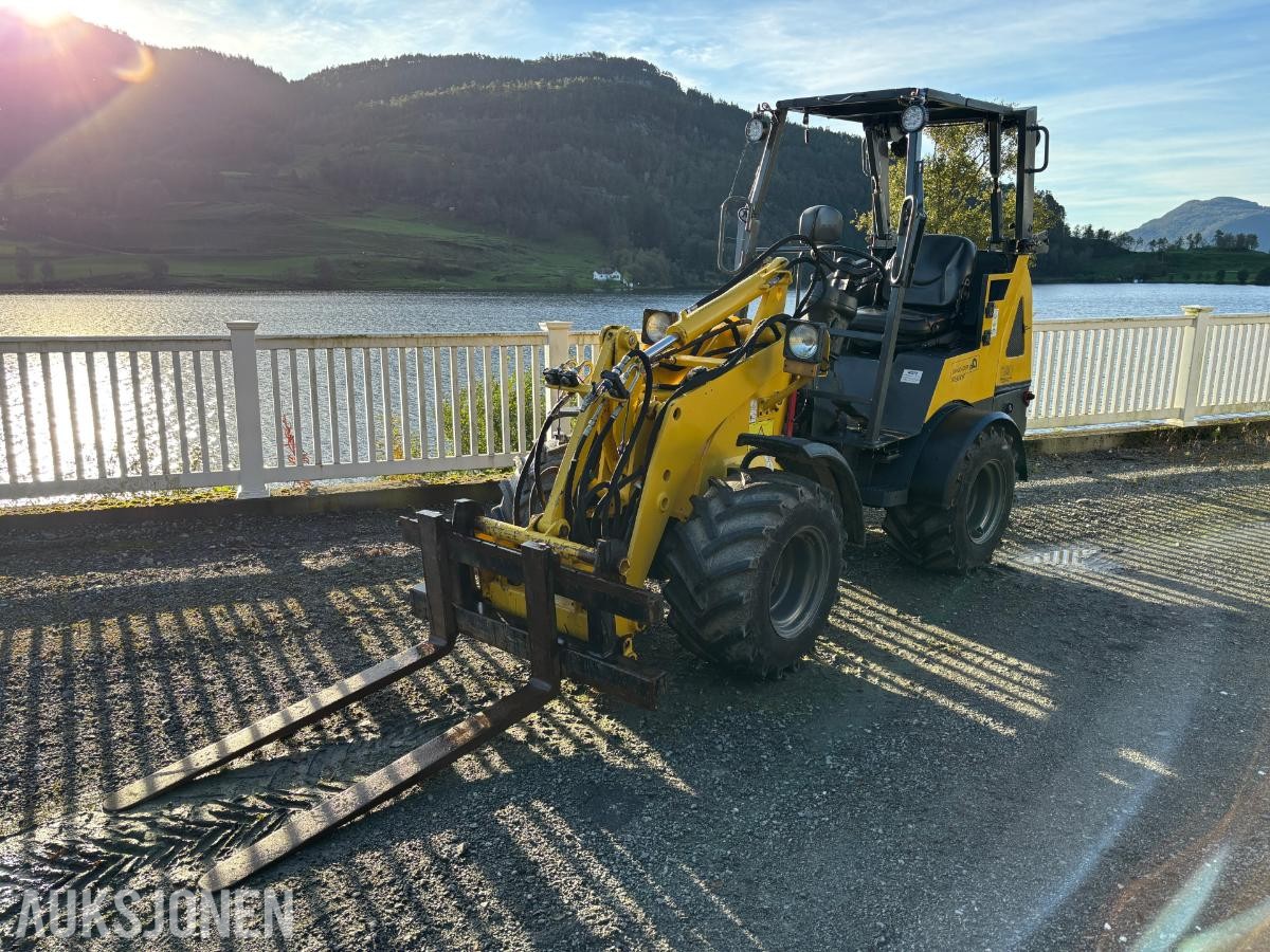 2020 SM Loader 2380F Hjullaster – Industriversjon – 433 timer