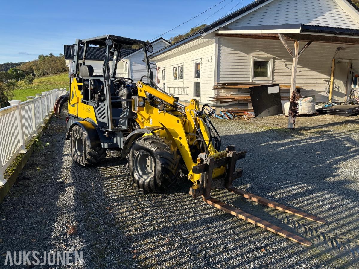 2020 SM Loader 2380F Hjullaster – Industriversjon – 433 timer
