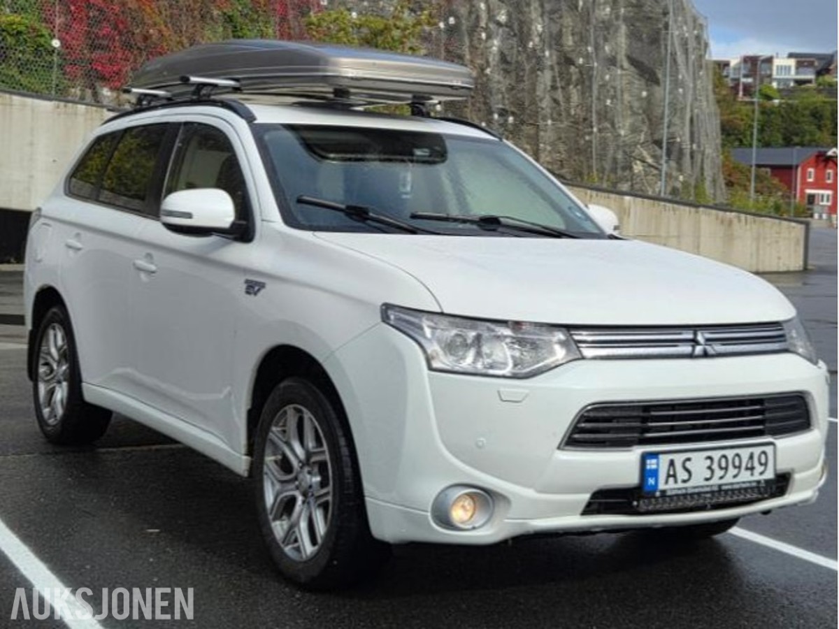 2014 Mitsubishi Outlander PHEV 2.0 Plug-in Hybrid 164 4WD Cruisekontroll, Ryggekamera
