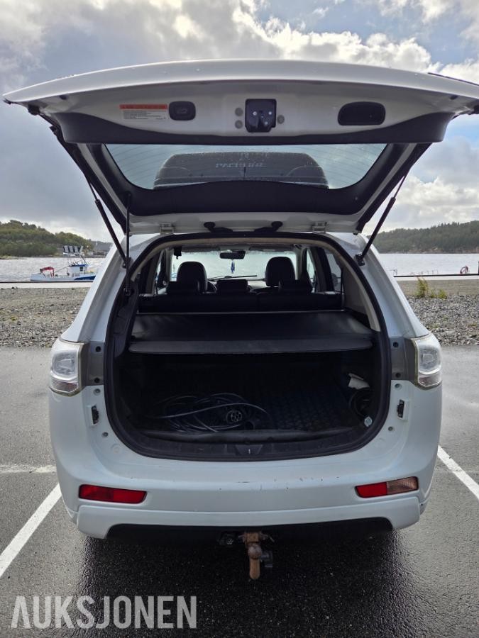 2014 Mitsubishi Outlander PHEV 2.0 Plug-in Hybrid 164 4WD Cruisekontroll, Ryggekamera