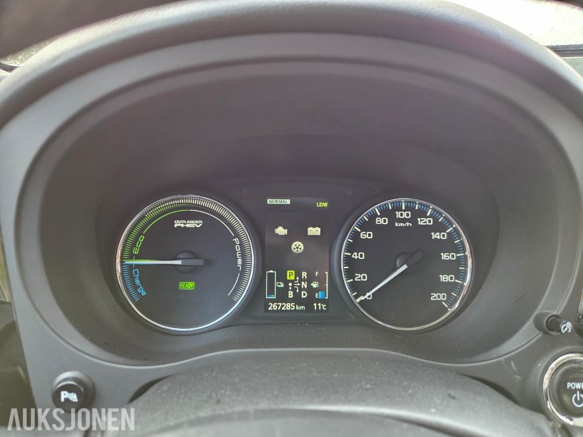 2014 Mitsubishi Outlander PHEV 2.0 Plug-in Hybrid 164 4WD Cruisekontroll, Ryggekamera