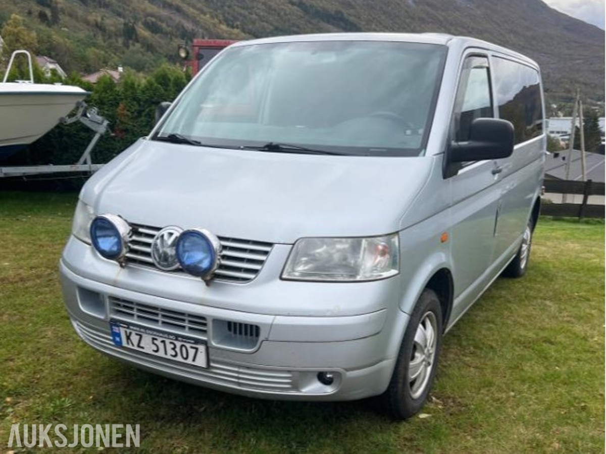 2004 Volkswagen Transporter 1.9 Diesel, 8 seter, Reparasjonsobjekt