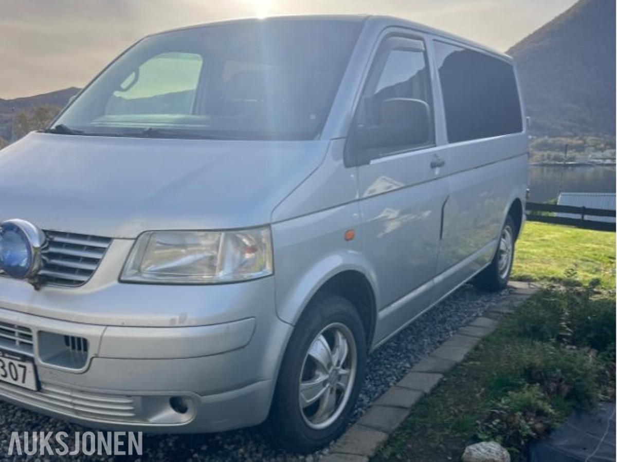 2004 Volkswagen Transporter 1.9 Diesel, 8 seter, Reparasjonsobjekt