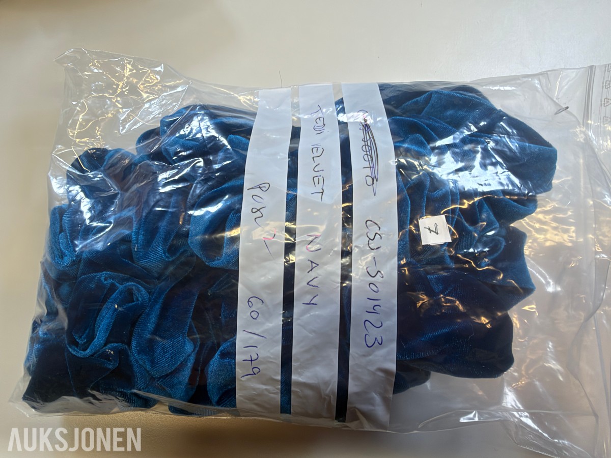 Stort parti scrunchies og hårklyper ca 300 stk