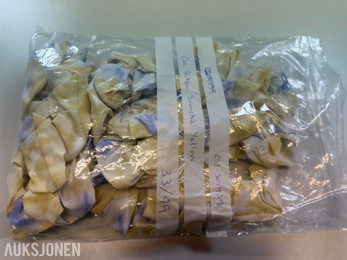 Stort parti scrunchies og hårklyper ca 300 stk