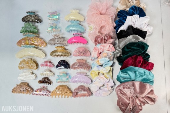 Stort parti scrunchies og hårklyper ca 300 stk