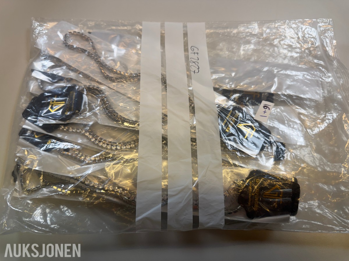 Ca 1200 stk smykker - halskjeder, armbånd og øredobber