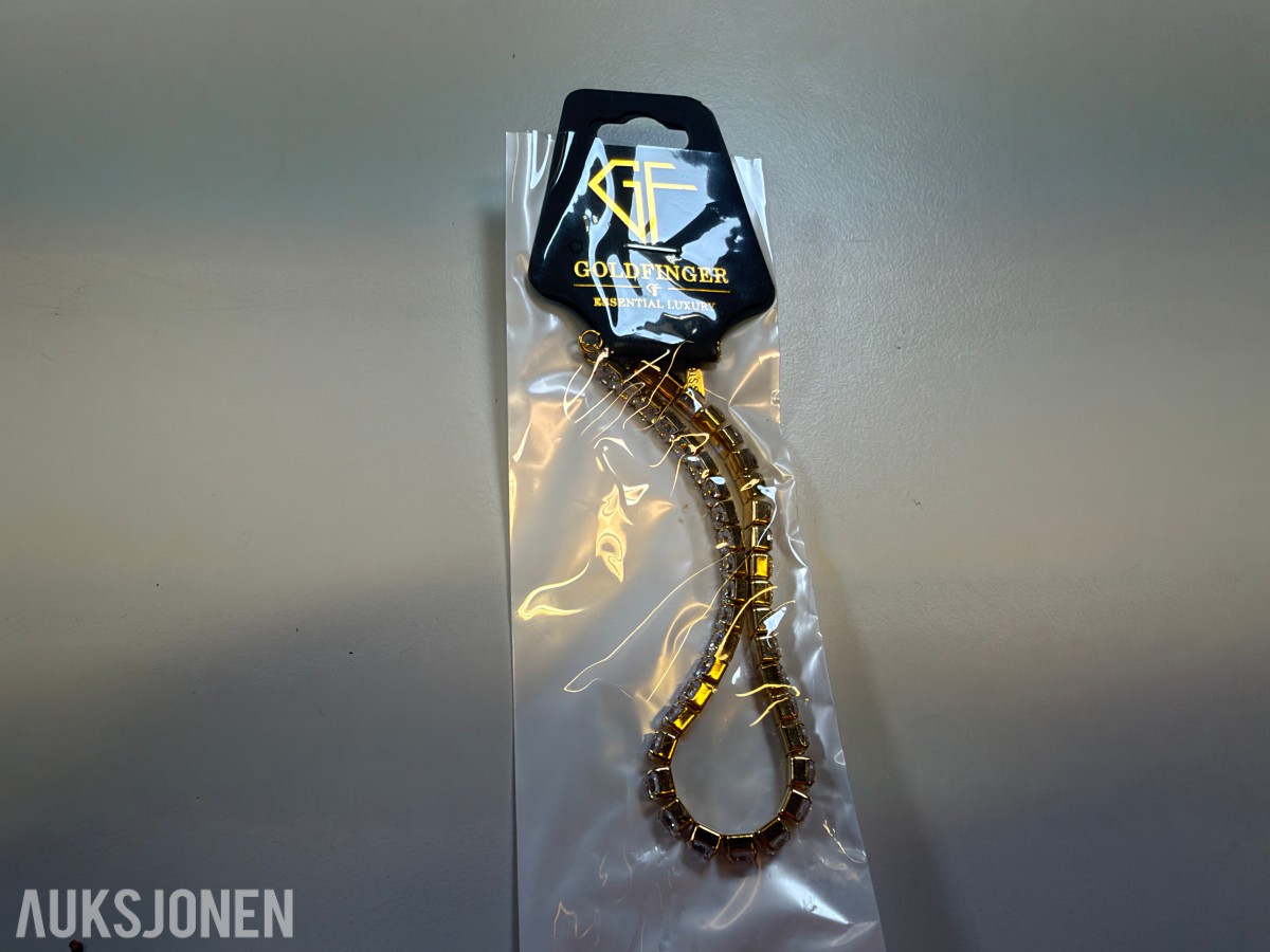 Ca 1200 stk smykker - halskjeder, armbånd og øredobber