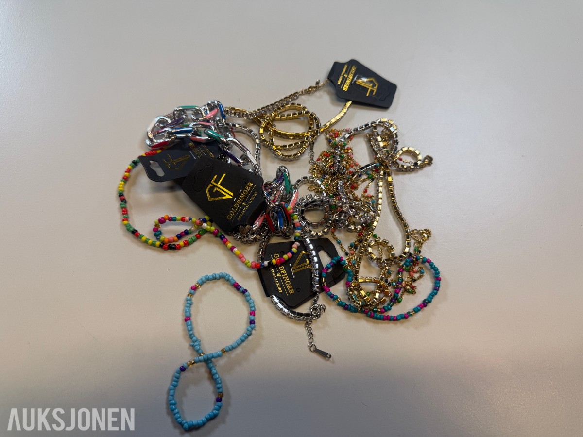 Ca 1200 stk smykker - halskjeder, armbånd og øredobber