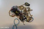 Ca 1200 stk smykker - halskjeder, armbånd og øredobber