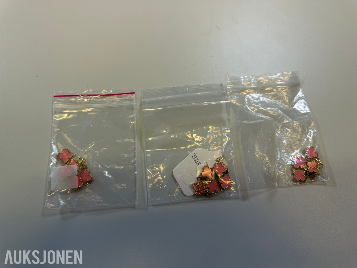 Ca 420 stk smykker i ulike utførelser