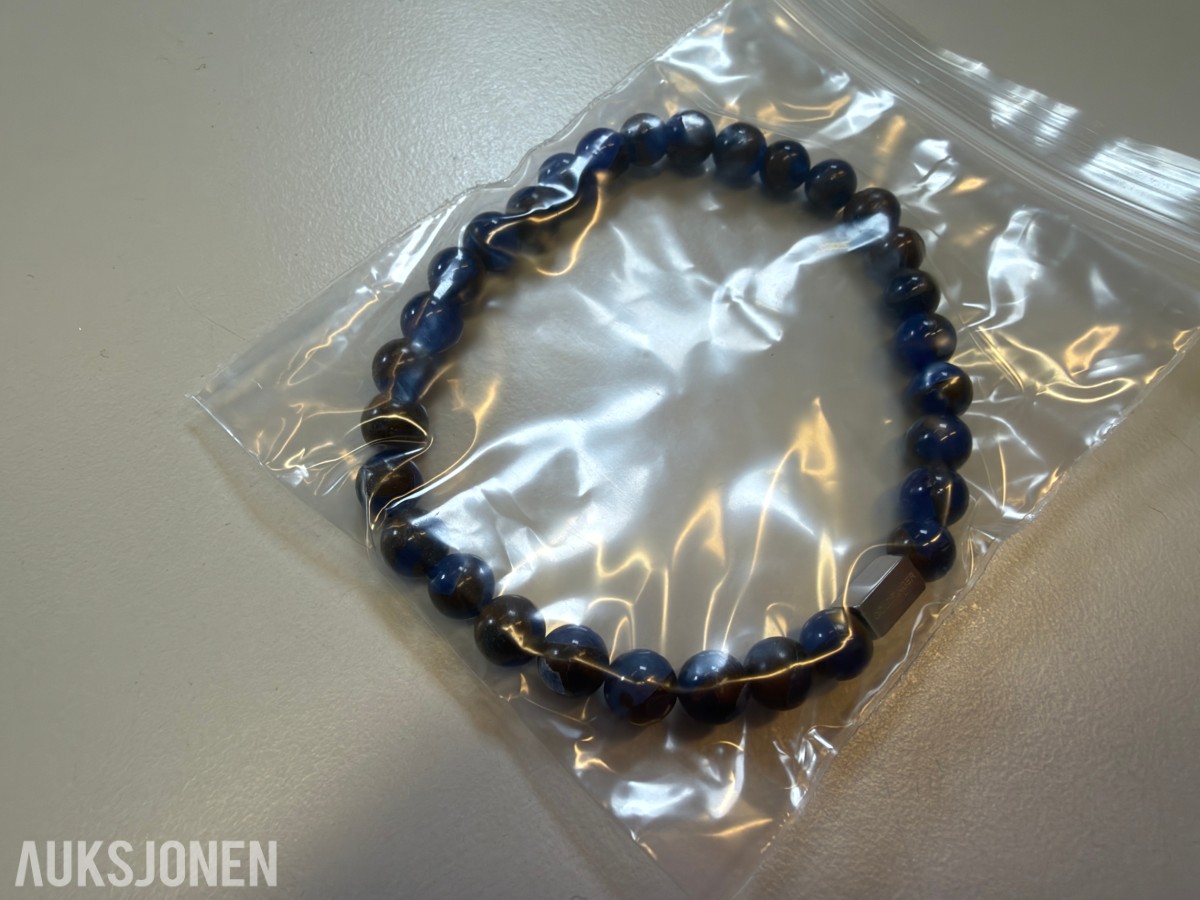 Ca 620 stk armbånd i ulike farger og utførelser