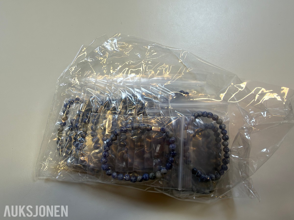 Ca 620 stk armbånd i ulike farger og utførelser