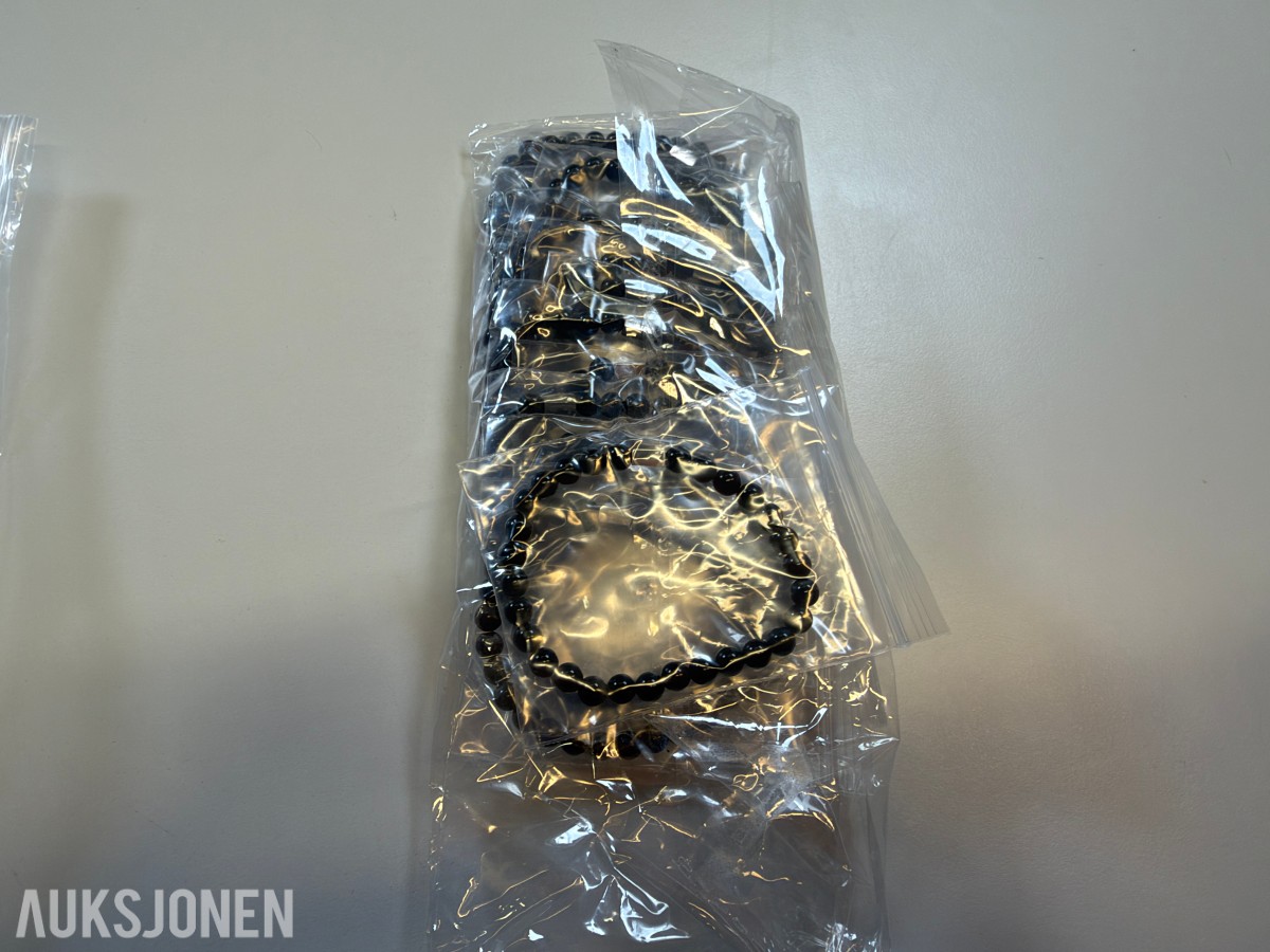 Ca 620 stk armbånd i ulike farger og utførelser