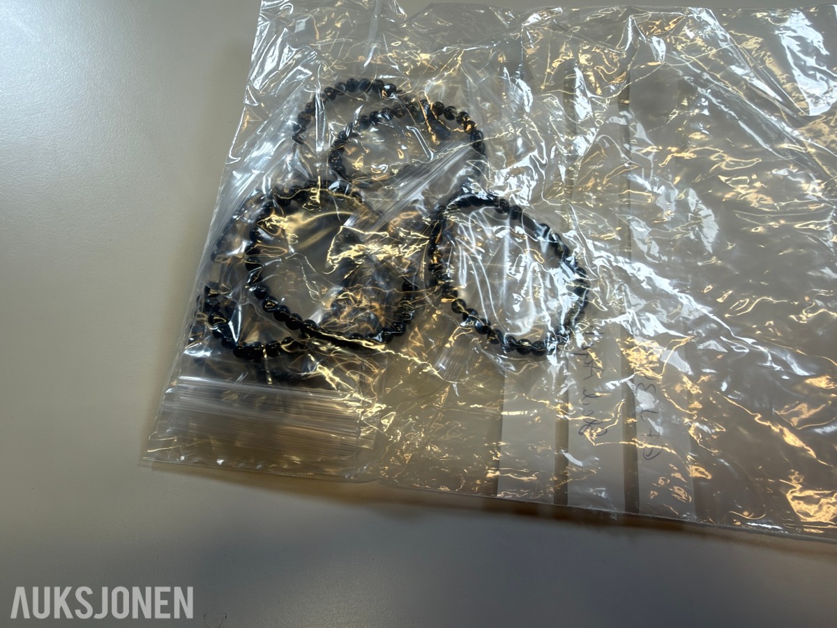Ca 620 stk armbånd i ulike farger og utførelser
