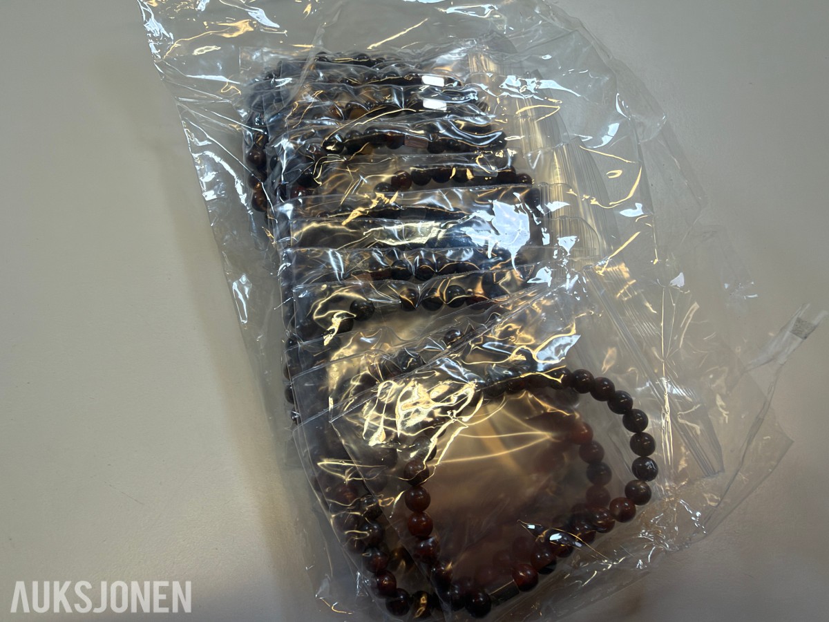 Ca 620 stk armbånd i ulike farger og utførelser