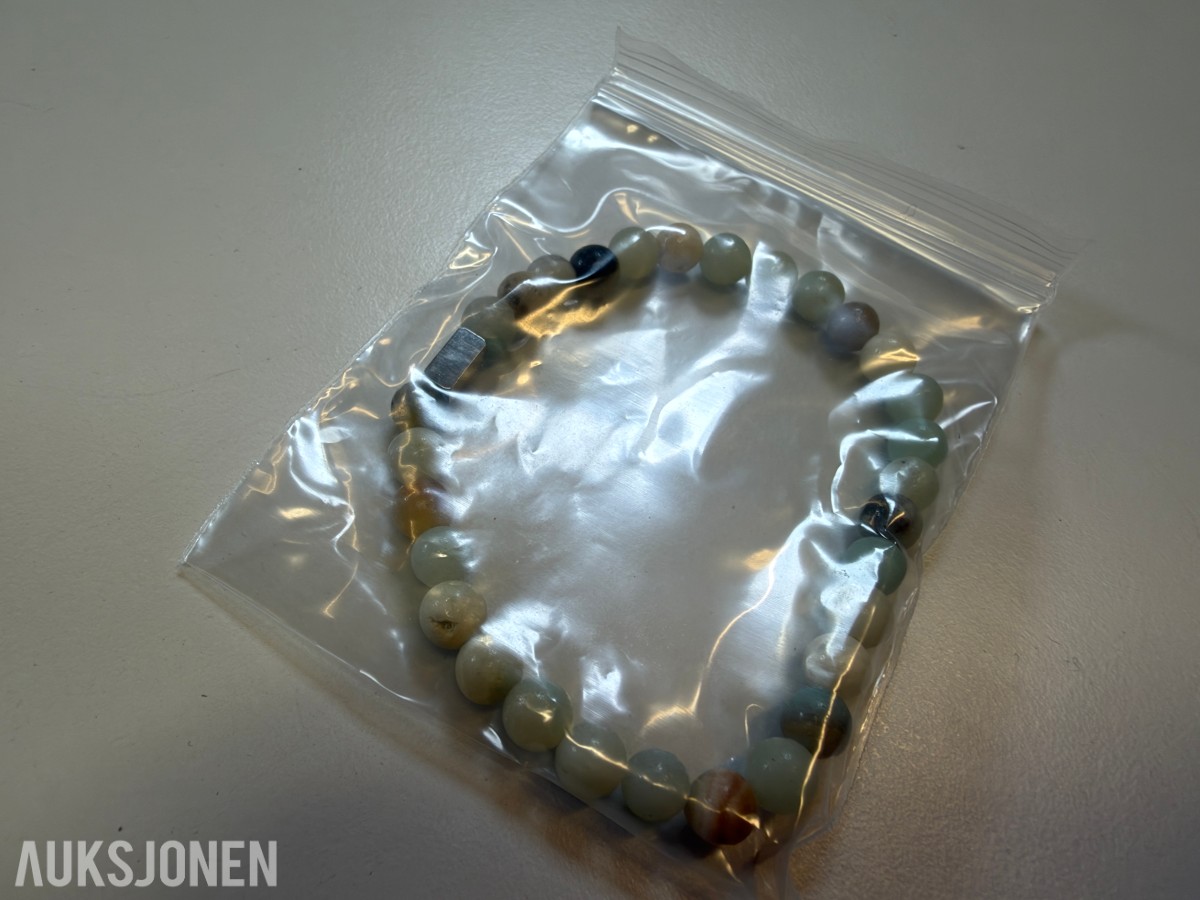 Ca 620 stk armbånd i ulike farger og utførelser