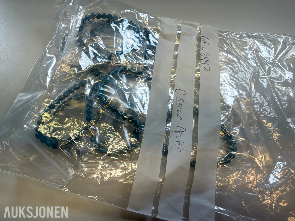 Ca 620 stk armbånd i ulike farger og utførelser