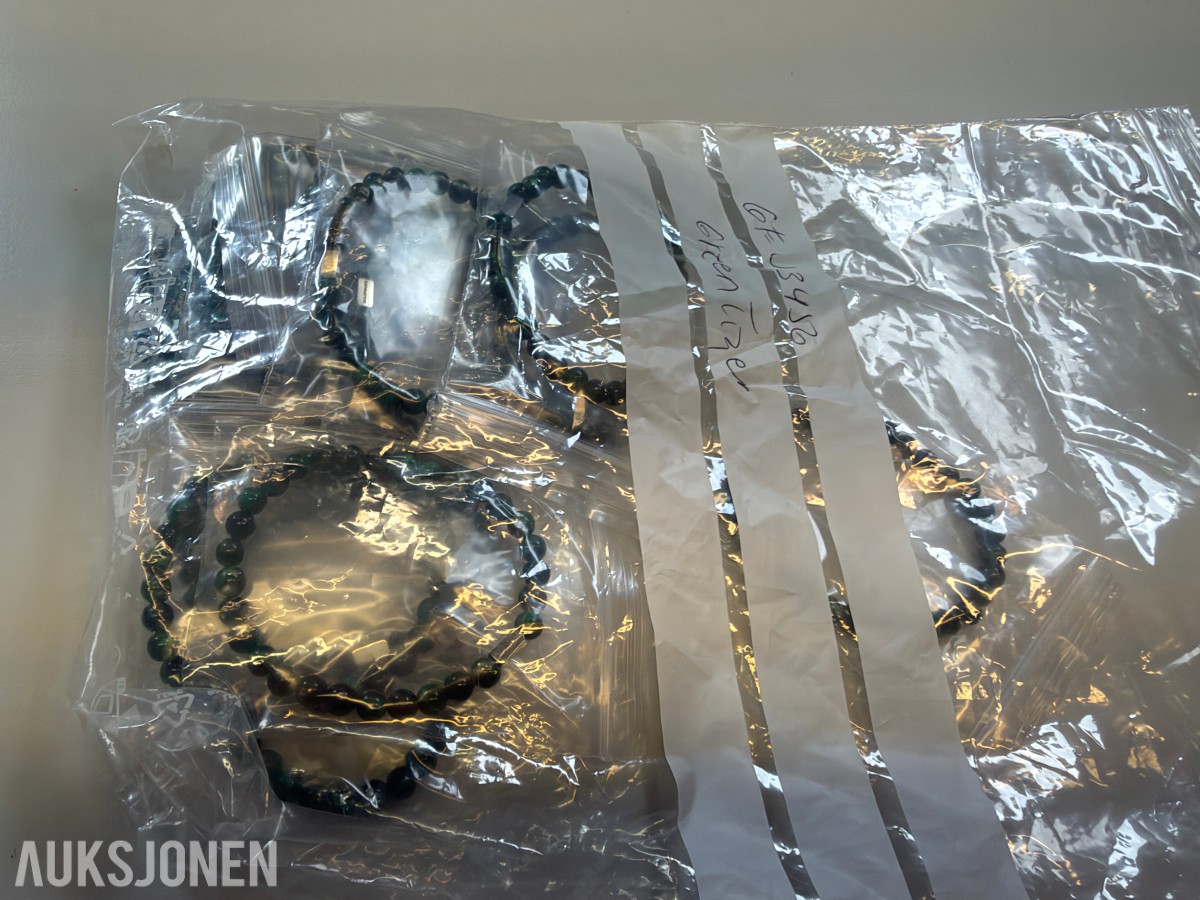 Ca 620 stk armbånd i ulike farger og utførelser