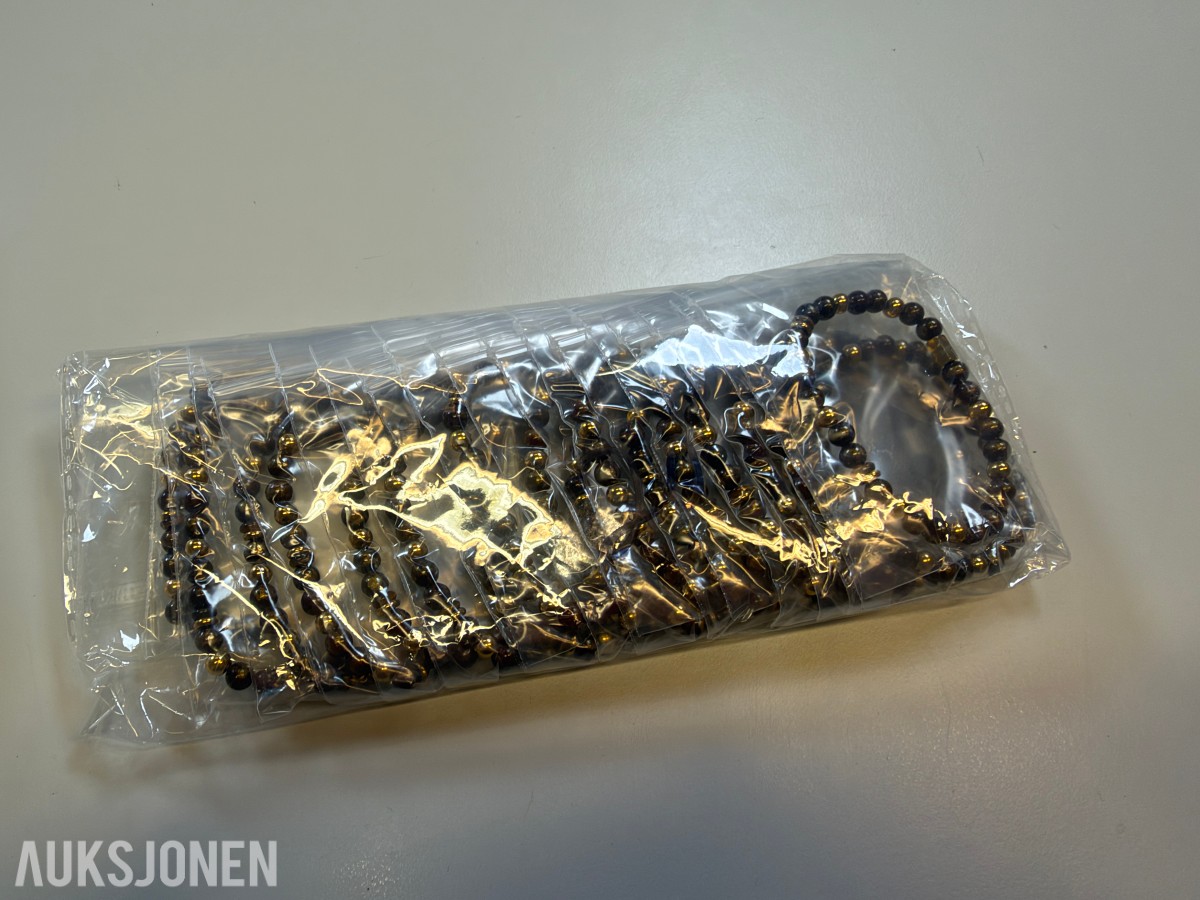 Ca 620 stk armbånd i ulike farger og utførelser