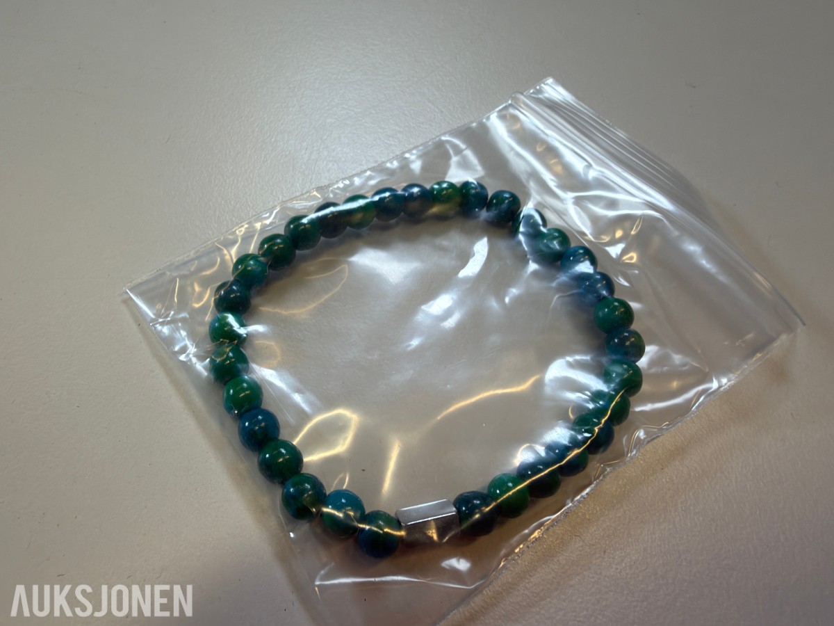 Ca 620 stk armbånd i ulike farger og utførelser
