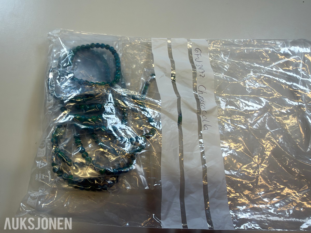 Ca 620 stk armbånd i ulike farger og utførelser