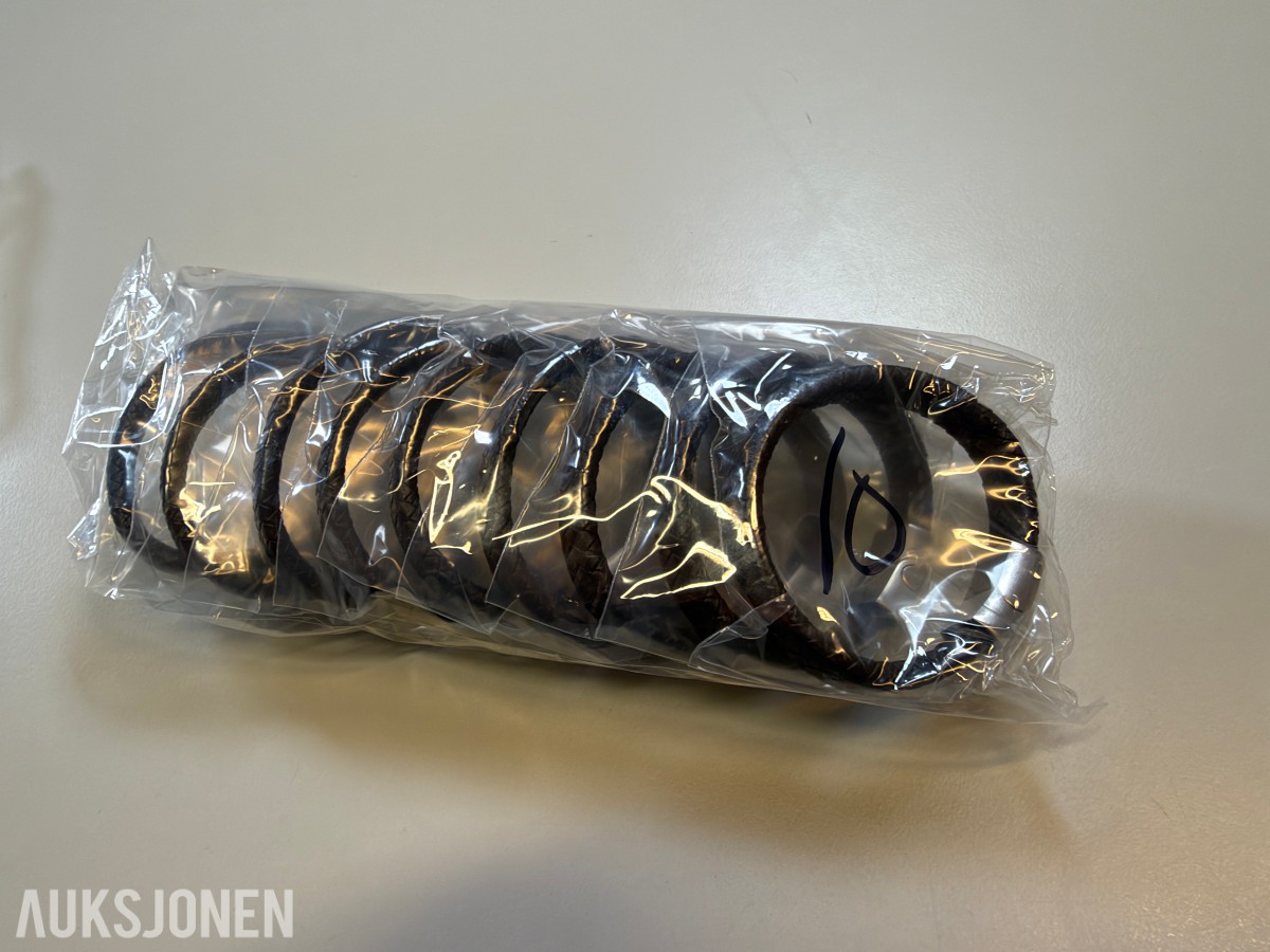 Stort parti ca 200 stk armbånd, halskjeder og smykkedeler