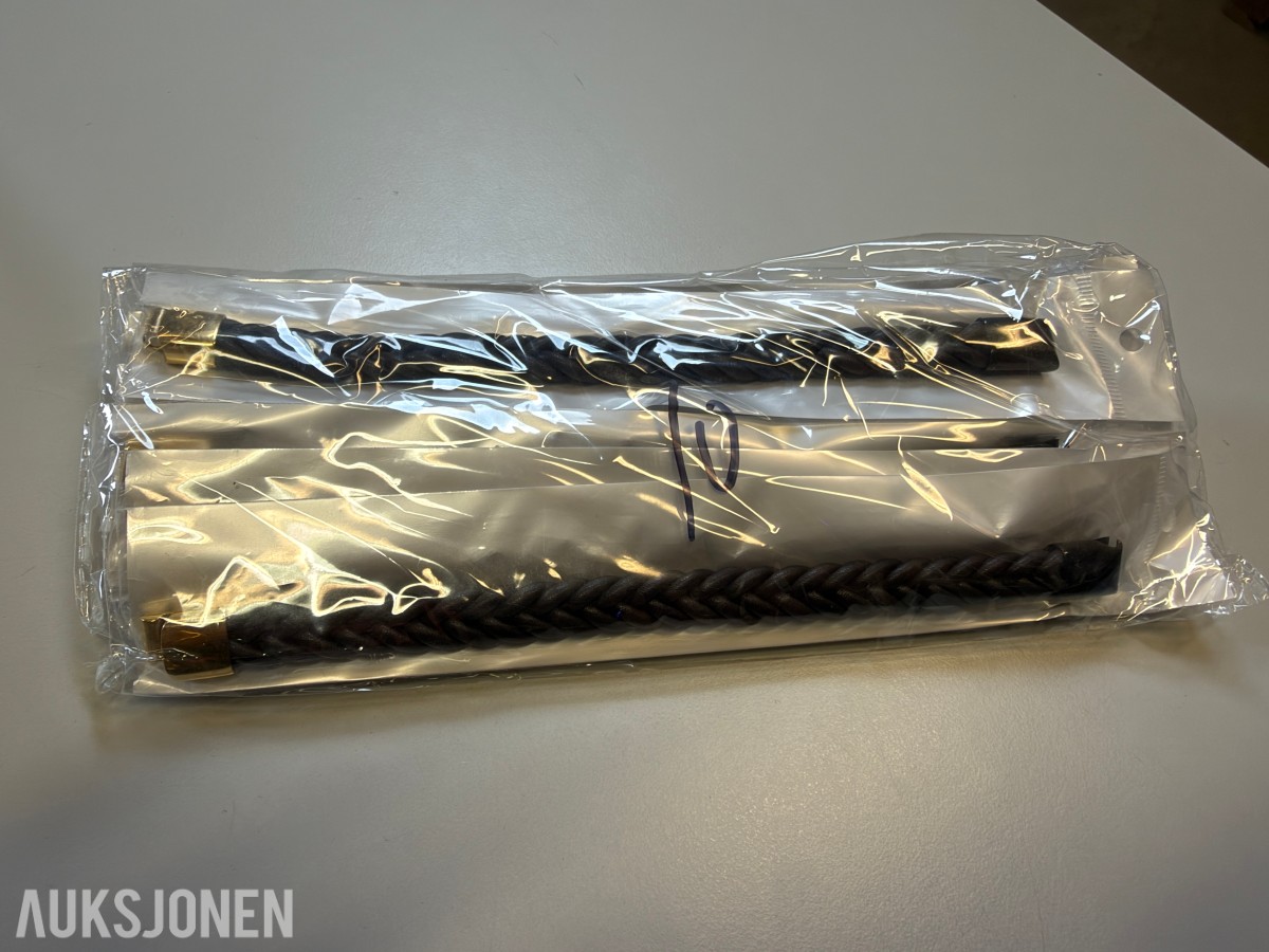 Stort parti ca 200 stk armbånd, halskjeder og smykkedeler