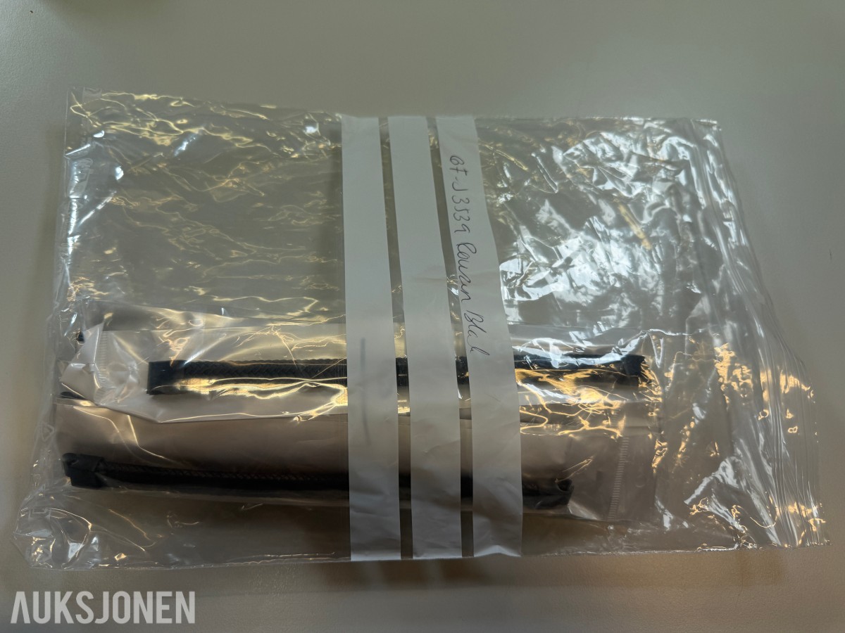 Stort parti ca 200 stk armbånd, halskjeder og smykkedeler