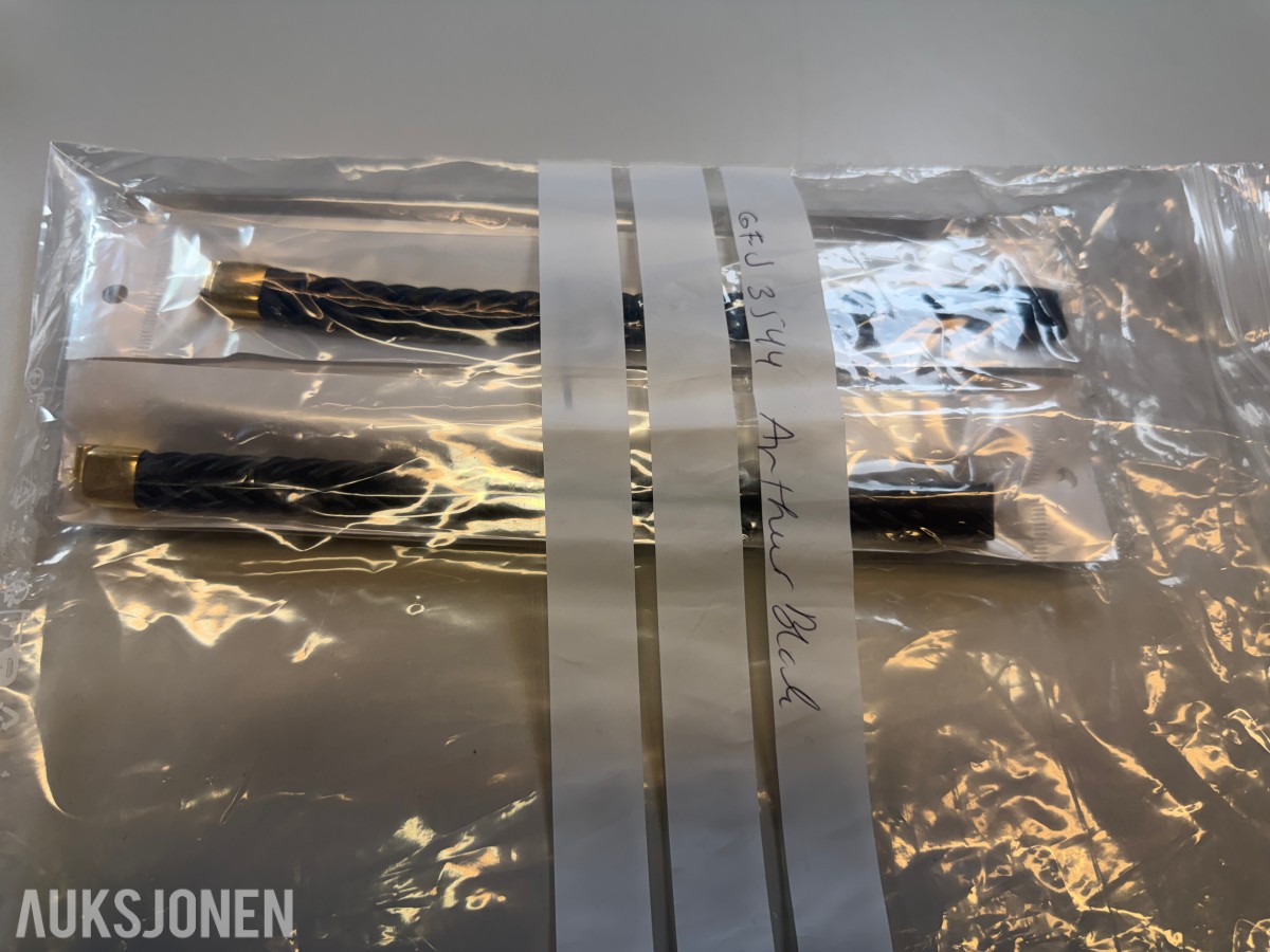 Stort parti ca 200 stk armbånd, halskjeder og smykkedeler
