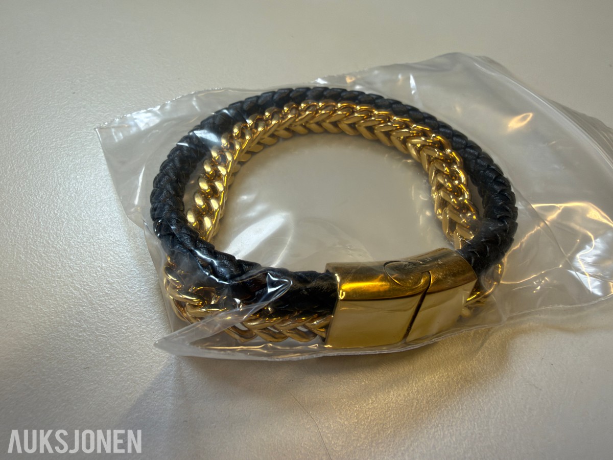 Stort parti ca 200 stk armbånd, halskjeder og smykkedeler