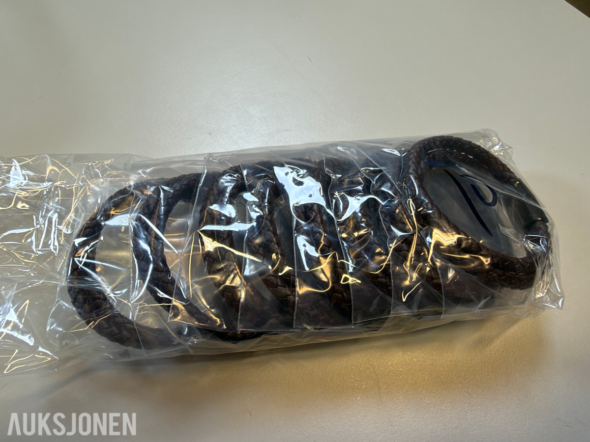 Stort parti ca 200 stk armbånd, halskjeder og smykkedeler