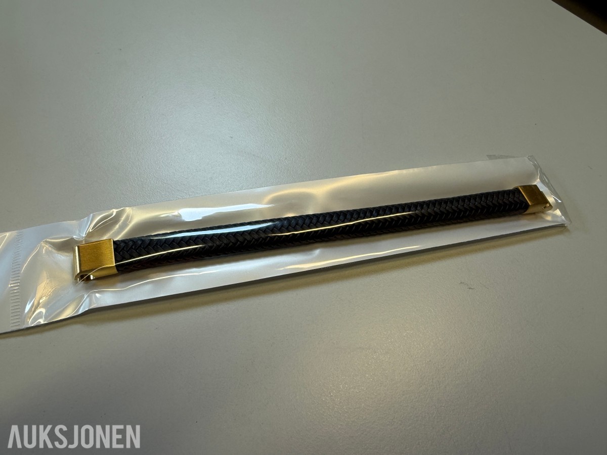 Stort parti ca 200 stk armbånd, halskjeder og smykkedeler
