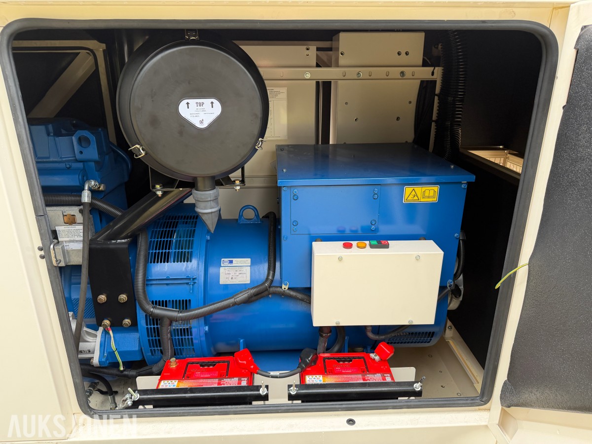 FG WILSON P275H-2 DIESELAGGREGAT 275 KVA / 220 KW