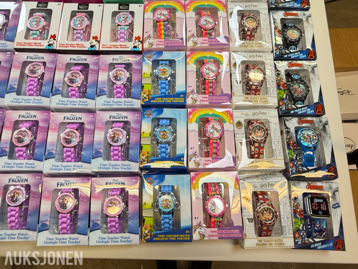 Stort parti barneklokker – Pokémon, Frozen, Spider-Man, Minecraft, Barbie