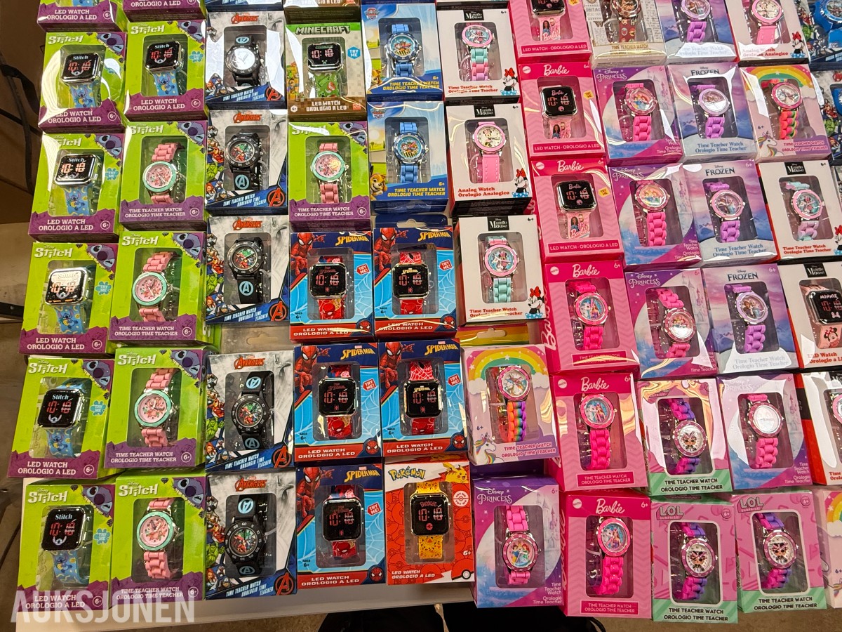 Stort parti barneklokker – Disney, Marvel, Minecraft, Sonic