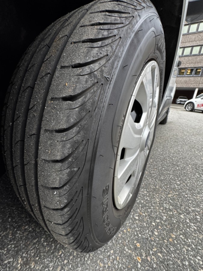 2018 Ford Transit Connect 230 L1 1,5 TDCi 100hk - Gått kun 46.035 km - 3 seter - Hengerfeste - Innredning - Historikk - EU ok til februar 2027