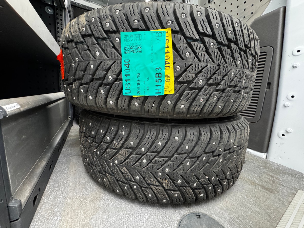 2018 Ford Transit Connect 230 L1 1,5 TDCi 100hk - Gått kun 46.035 km - 3 seter - Hengerfeste - Innredning - Historikk - EU ok til februar 2027