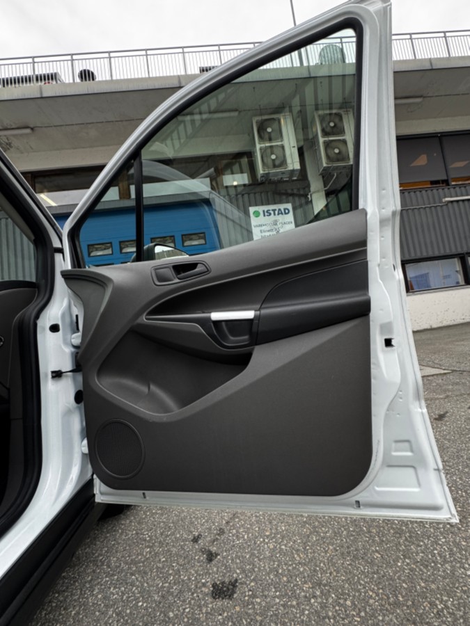 2018 Ford Transit Connect 230 L1 1,5 TDCi 100hk - Gått kun 46.035 km - 3 seter - Hengerfeste - Innredning - Historikk - EU ok til februar 2027