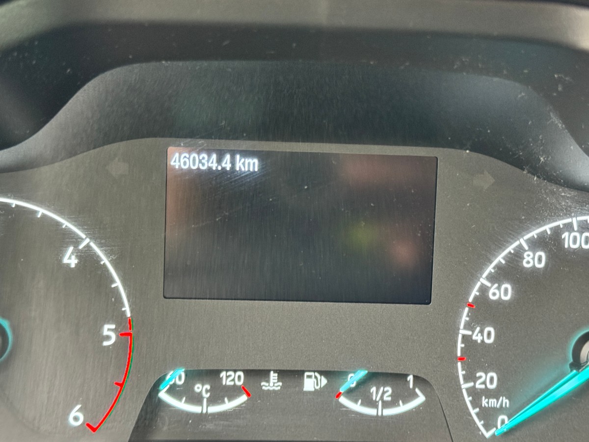 2018 Ford Transit Connect 230 L1 1,5 TDCi 100hk - Gått kun 46.035 km - 3 seter - Hengerfeste - Innredning - Historikk - EU ok til februar 2027