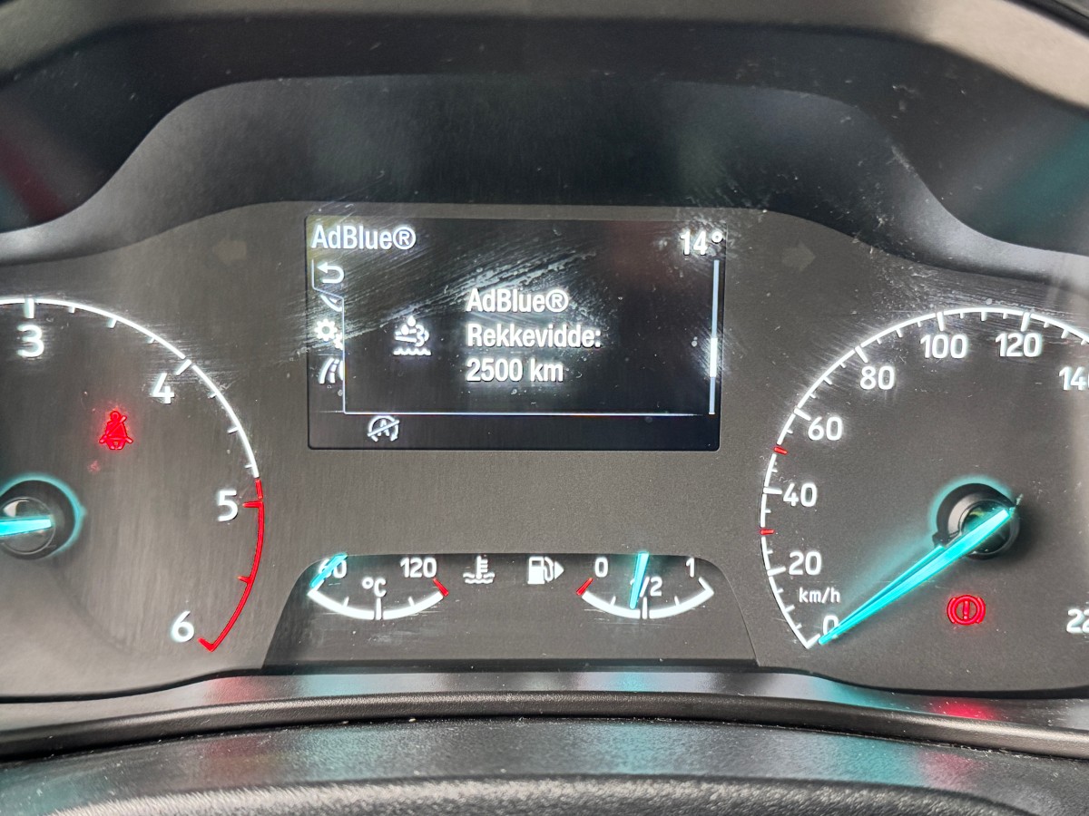 2018 Ford Transit Connect 230 L1 1,5 TDCi 100hk - Gått kun 46.035 km - 3 seter - Hengerfeste - Innredning - Historikk - EU ok til februar 2027