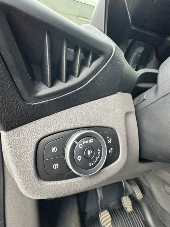 2018 Ford Transit Connect 230 L1 1,5 TDCi 100hk - Gått kun 46.035 km - 3 seter - Hengerfeste - Innredning - Historikk - EU ok til februar 2027