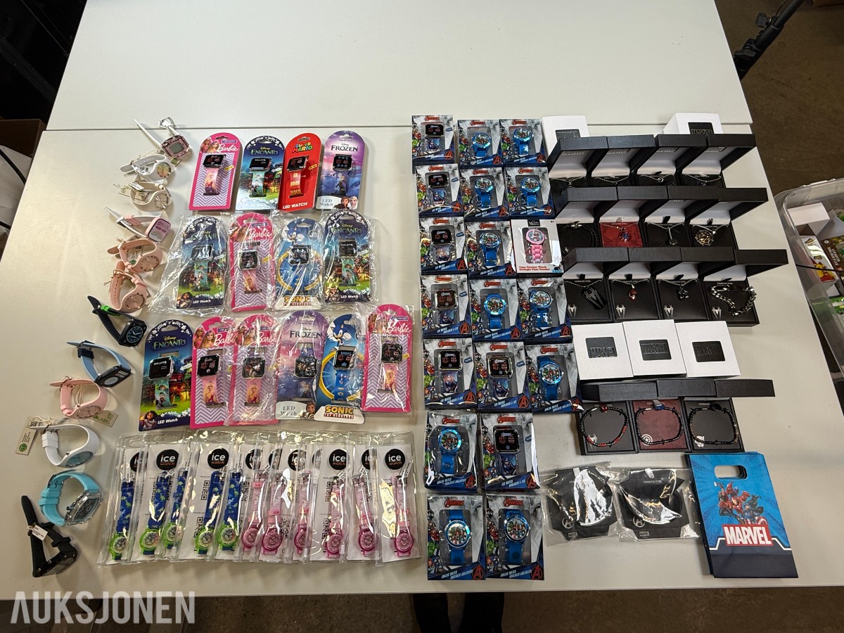 Parti med klokker og Marvel-smykker – ICE-Watch, Avengers, Barbie, Frozen