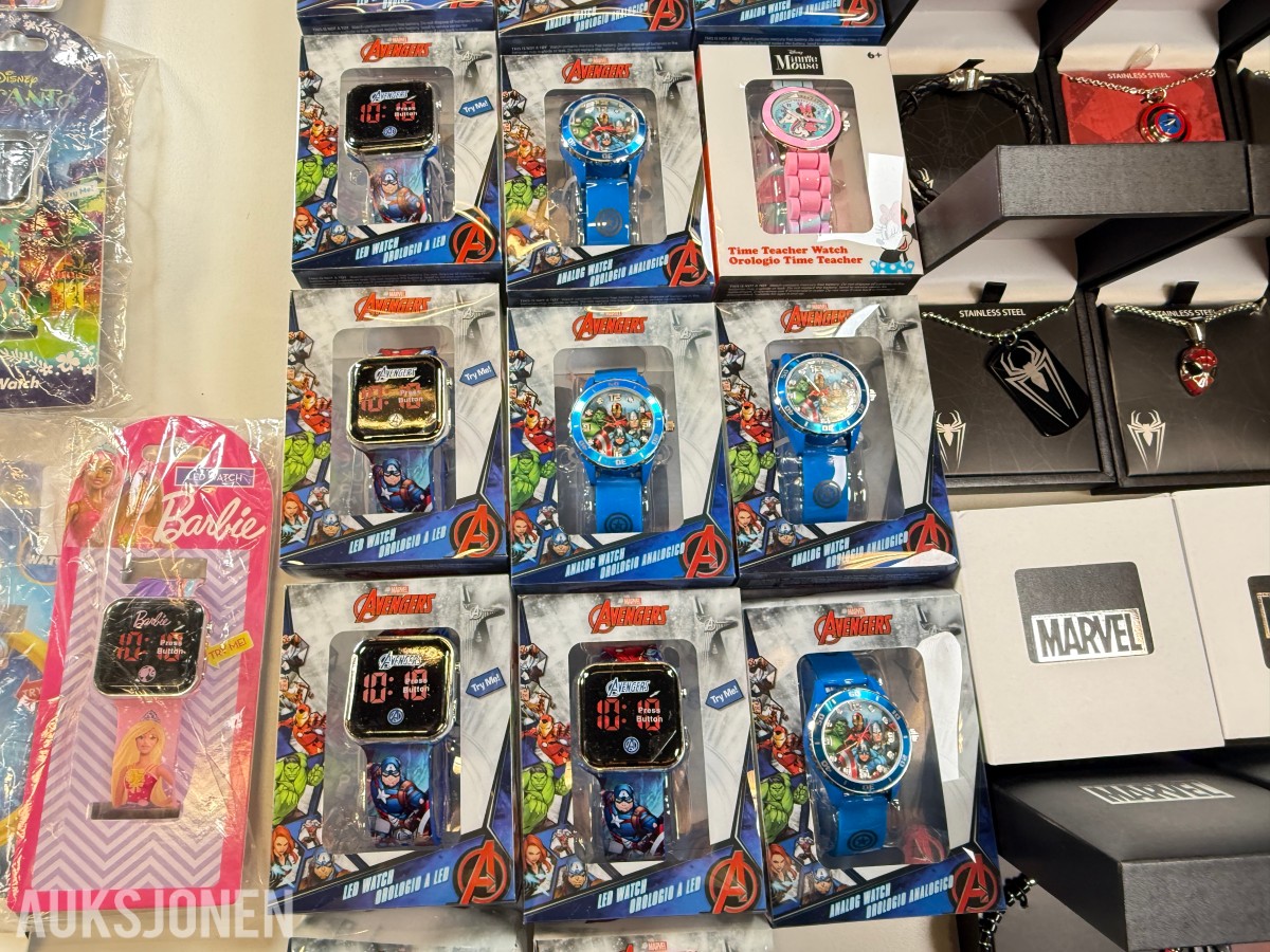 Parti med klokker og Marvel-smykker – ICE-Watch, Avengers, Barbie, Frozen