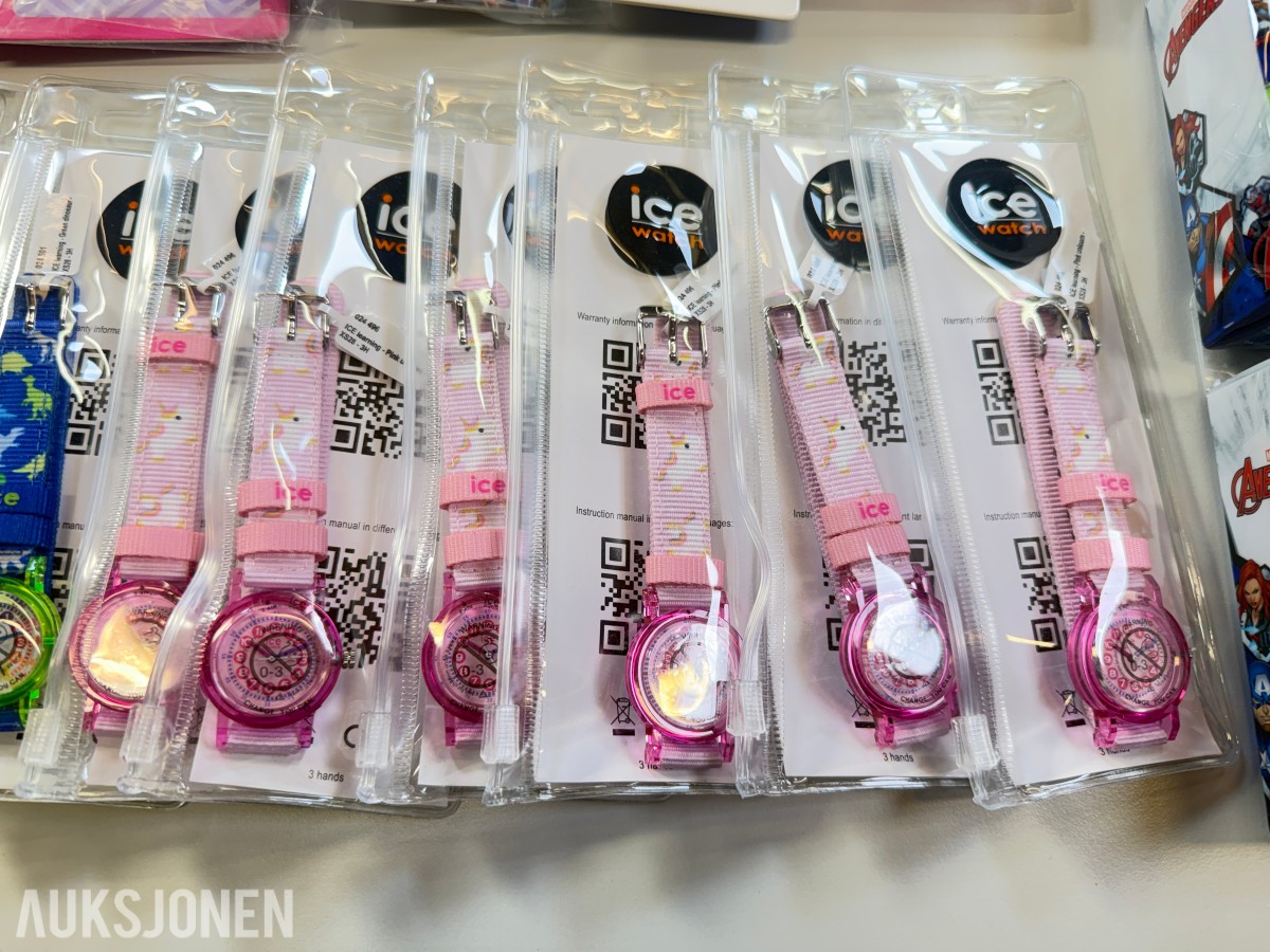 Parti med klokker og Marvel-smykker – ICE-Watch, Avengers, Barbie, Frozen