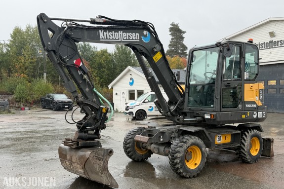 2016 Volvo EW60E hjulgraver med pusseskuffe - Skjær - Tiltrotator