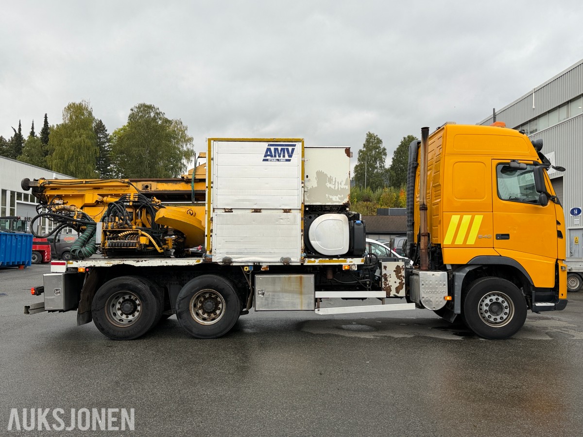 2012 Volvo FH540 lastebil med AMW stolperigg