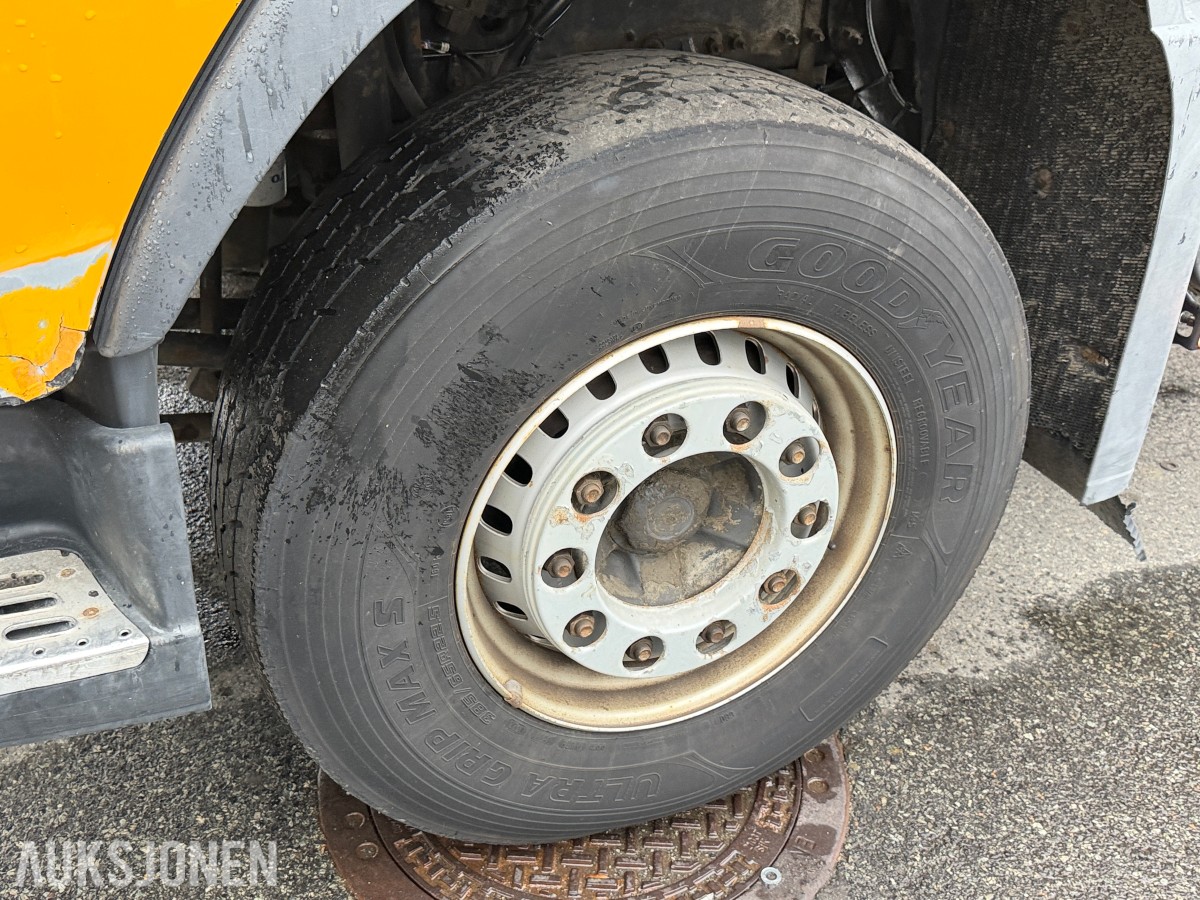 2012 Volvo FH540 lastebil med AMW stolperigg