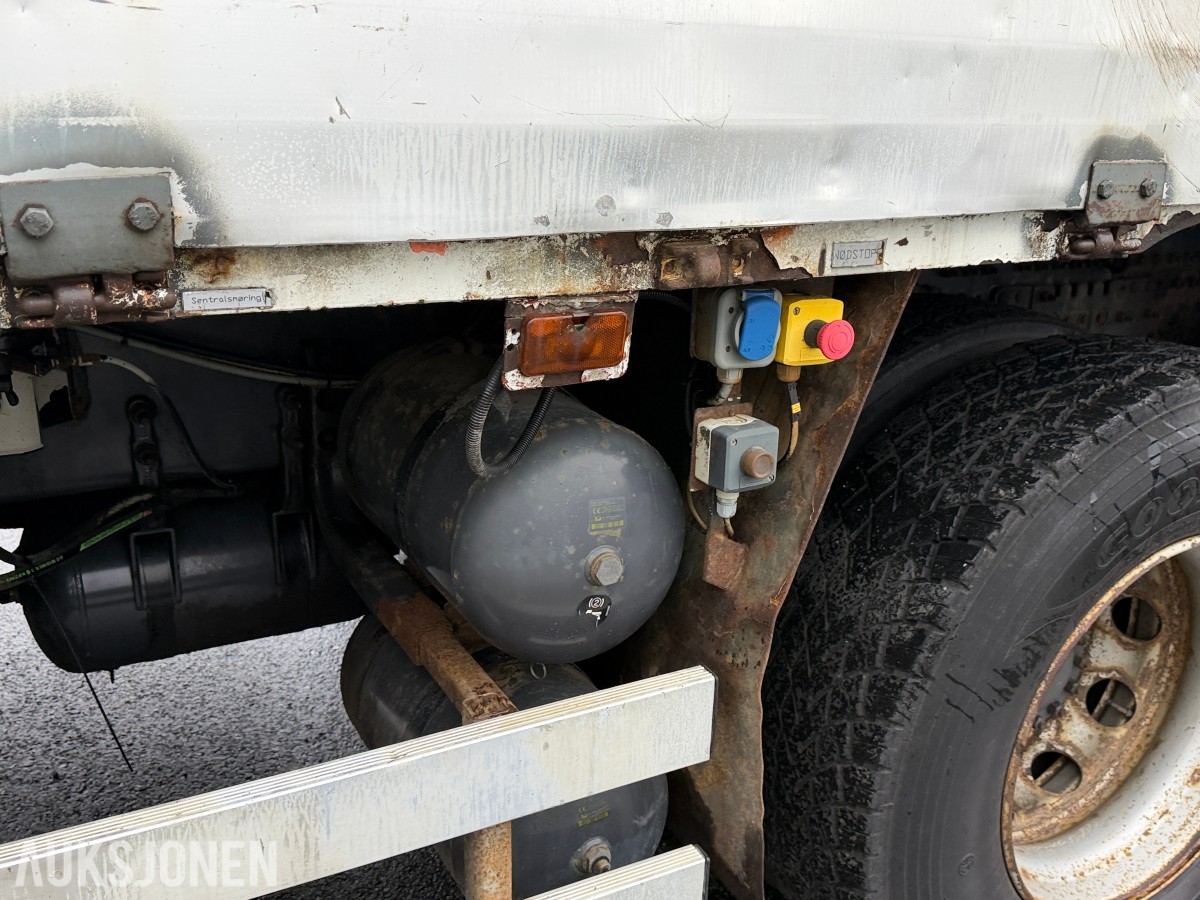 2012 Volvo FH540 lastebil med AMW stolperigg