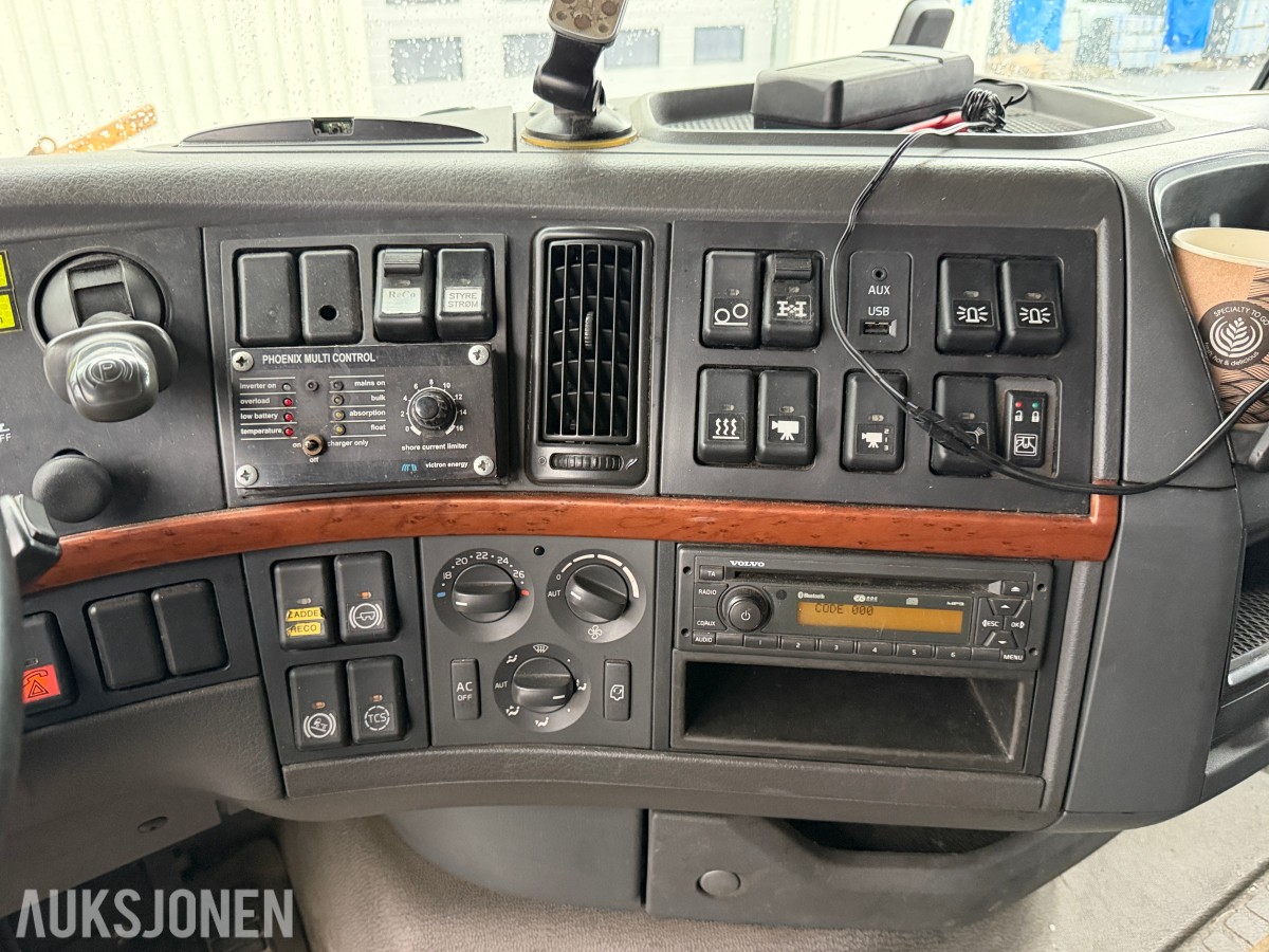 2012 Volvo FH540 lastebil med AMW stolperigg